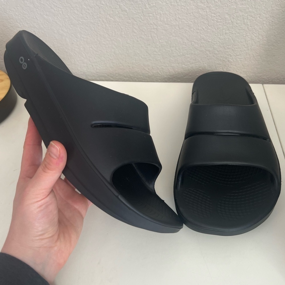 OOFOS | OOahh Sport Sandals Black Slides Sz M10/W12
